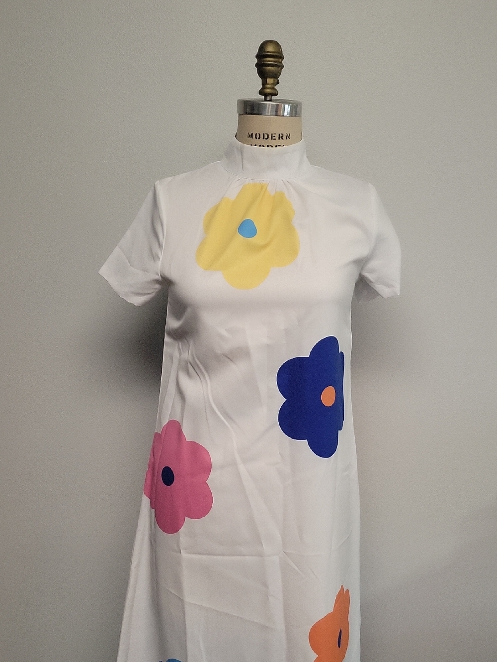 Uoozee White Floral Shift Maxi Dress with Colorful Blooms